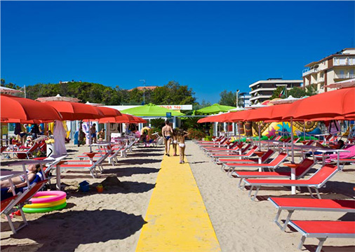Hotel Canoa-in spiaggia a Cervia